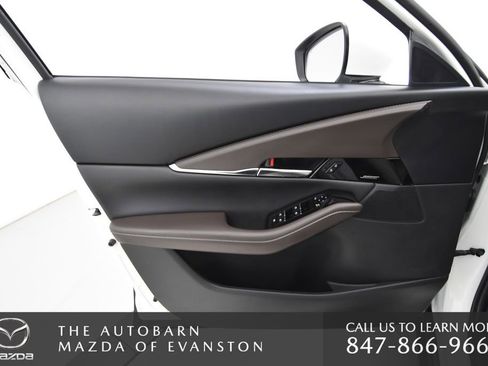 Used 2024 MAZDA CX-30 AWD 2.5 S w/ Premium Package image 30