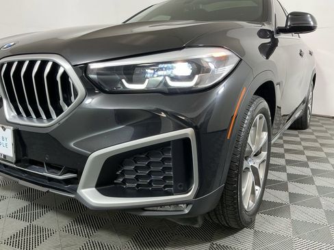 Used 2021 BMW X6 sDrive40i image 9