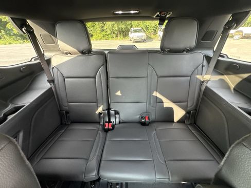 New 2026 GMC Yukon Denali w/ Denali Reserve Package AWD/4WD image 26