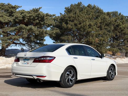 Used 2016 Honda Accord LX image 3