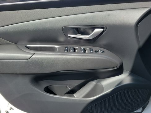 Certified 2024 Hyundai Tucson SEL w/ Convenience Package FWD image 20