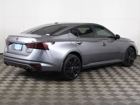 Used 2020 Nissan Altima 2.5 SR w/ Premium Package AWD/4WD image 9
