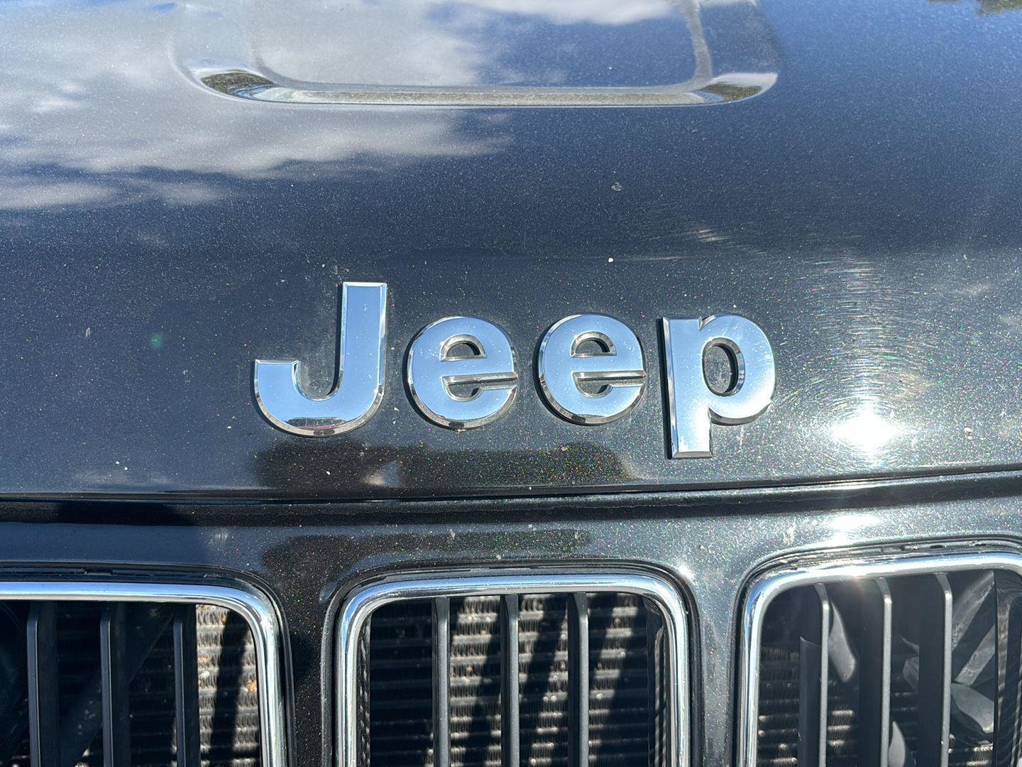 Used 2015 Jeep Grand Cherokee Limited RWD image 9