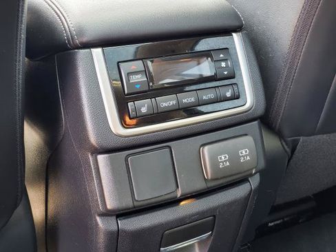 Used 2020 Subaru Ascent Limited w/ Technology Package AWD/4WD image 30