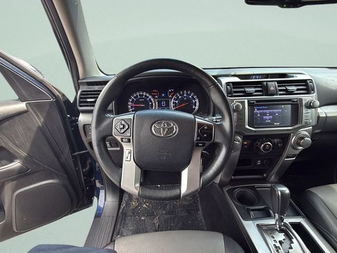 Used 2017 Toyota 4Runner SR5 Premium RWD image 12