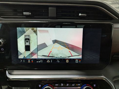 Used 2024 GMC Sierra 2500 Denali Ultimate image 32