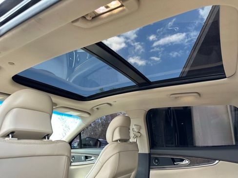 Used 2016 Lincoln MKX Reserve w/ Technology Package FWD image 43