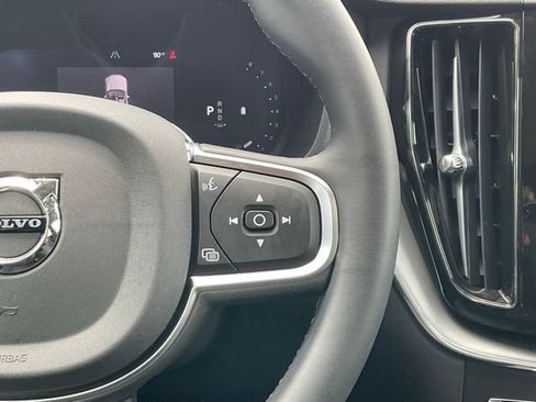 Certified 2024 Volvo XC60 B5 Core AWD/4WD image 17