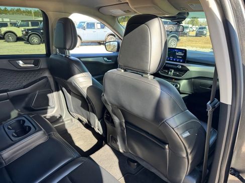 Used 2020 Ford Escape SEL image 26