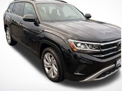 Used 2023 Volkswagen Atlas SE image 1