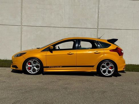 Used 2013 Ford Focus ST FWD image 6
