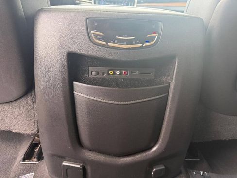 Used 2016 Cadillac Escalade Premium AWD/4WD image 16