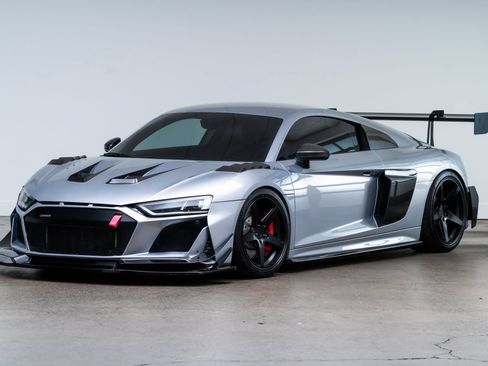 Used 2017 Audi R8 V10 AWD/4WD image 6