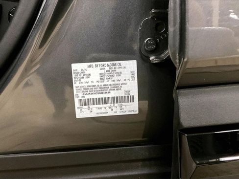 Certified 2025 Ford Explorer ST-Line w/ ST-Line Street Pack image 30