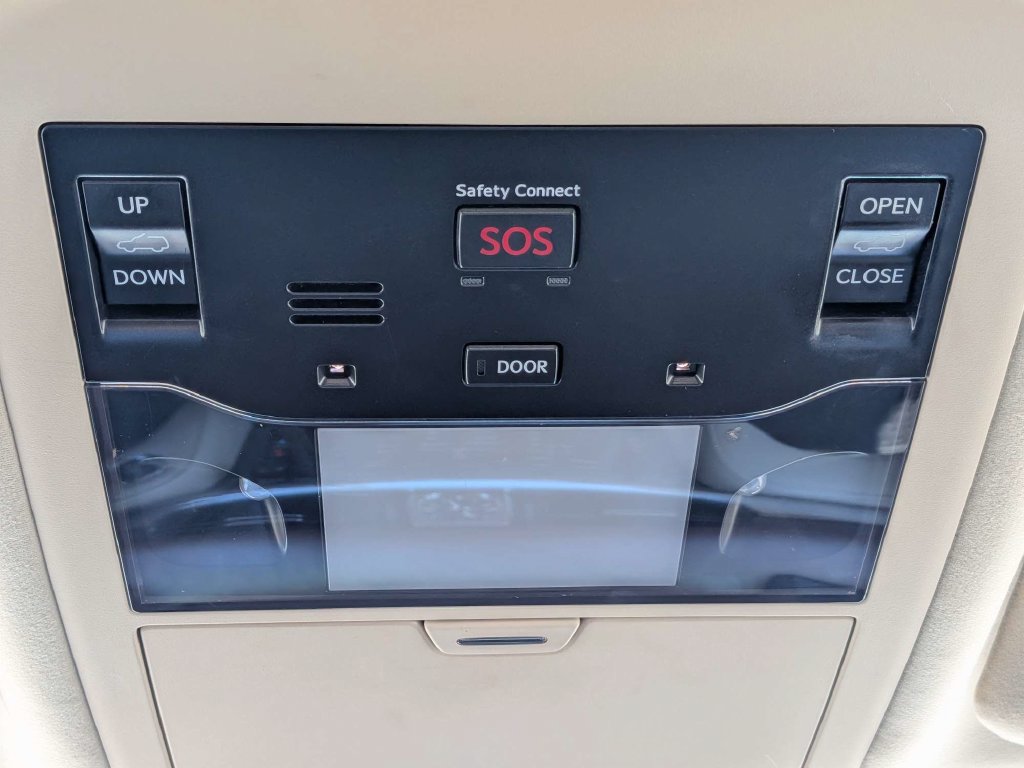Used 2018 Lexus LX 570 4WD w/ Luxury Package image 43