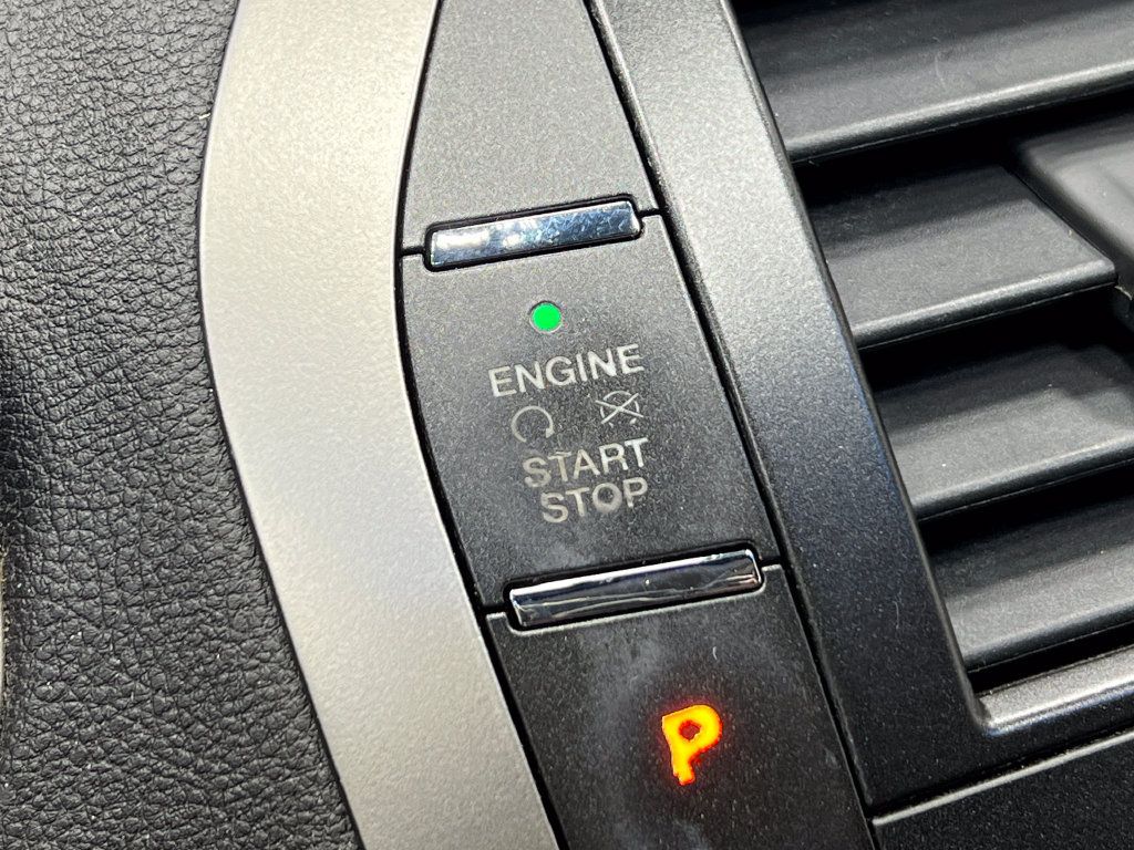 Used 2014 Lincoln MKZ w/ Equipment Group 101A Select FWD image 20