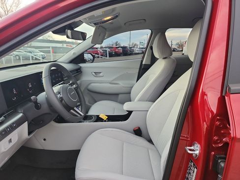 Used 2025 Hyundai Kona SEL image 13
