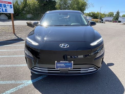 Certified 2023 Hyundai Kona Limited FWD image 8