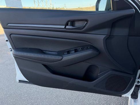 New 2026 Nissan Altima 2.5 SV AWD/4WD image 17