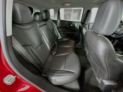 Certified 2019 Jeep Compass Latitude w/ Cold Weather Group image 33