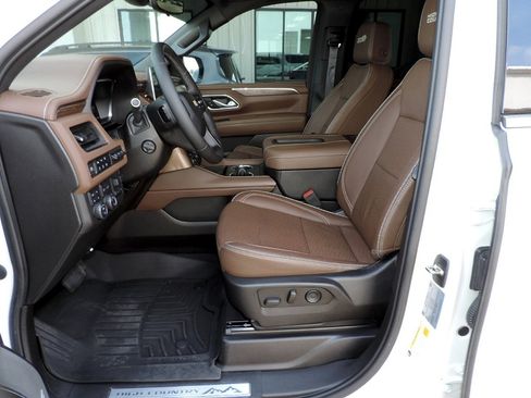 Used 2023 Chevrolet Tahoe High Country image 15