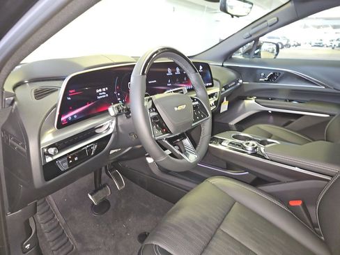 New 2026 Cadillac Lyriq V w/ LPO, Bronce Accent Package AWD/4WD image 24