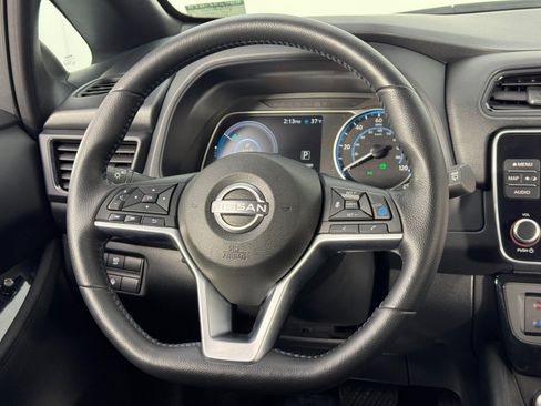 Used 2024 Nissan Leaf SV Plus image 18