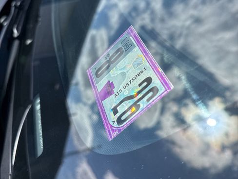 Used 2023 Tesla Model Y Long Range image 10