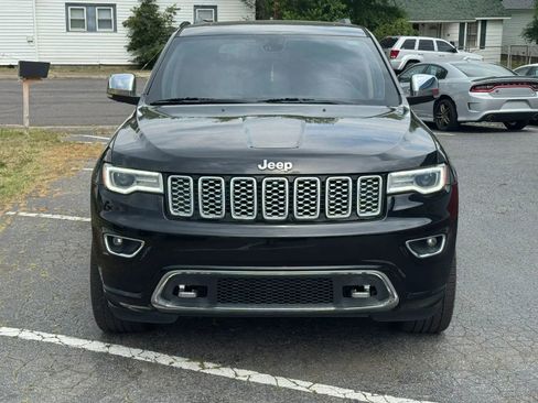 Used 2018 Jeep Grand Cherokee Overland RWD image 2
