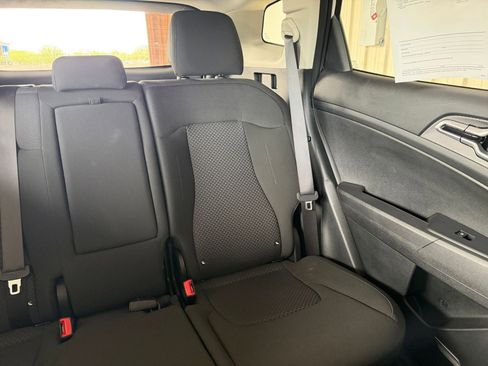 Used 2025 Kia Sportage LX image 36