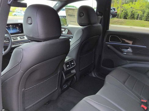 Used 2025 Mercedes-Benz GLE 350 4MATIC image 19