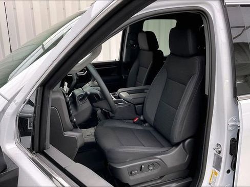 New 2026 GMC Sierra 2500 SLE AWD/4WD image 11