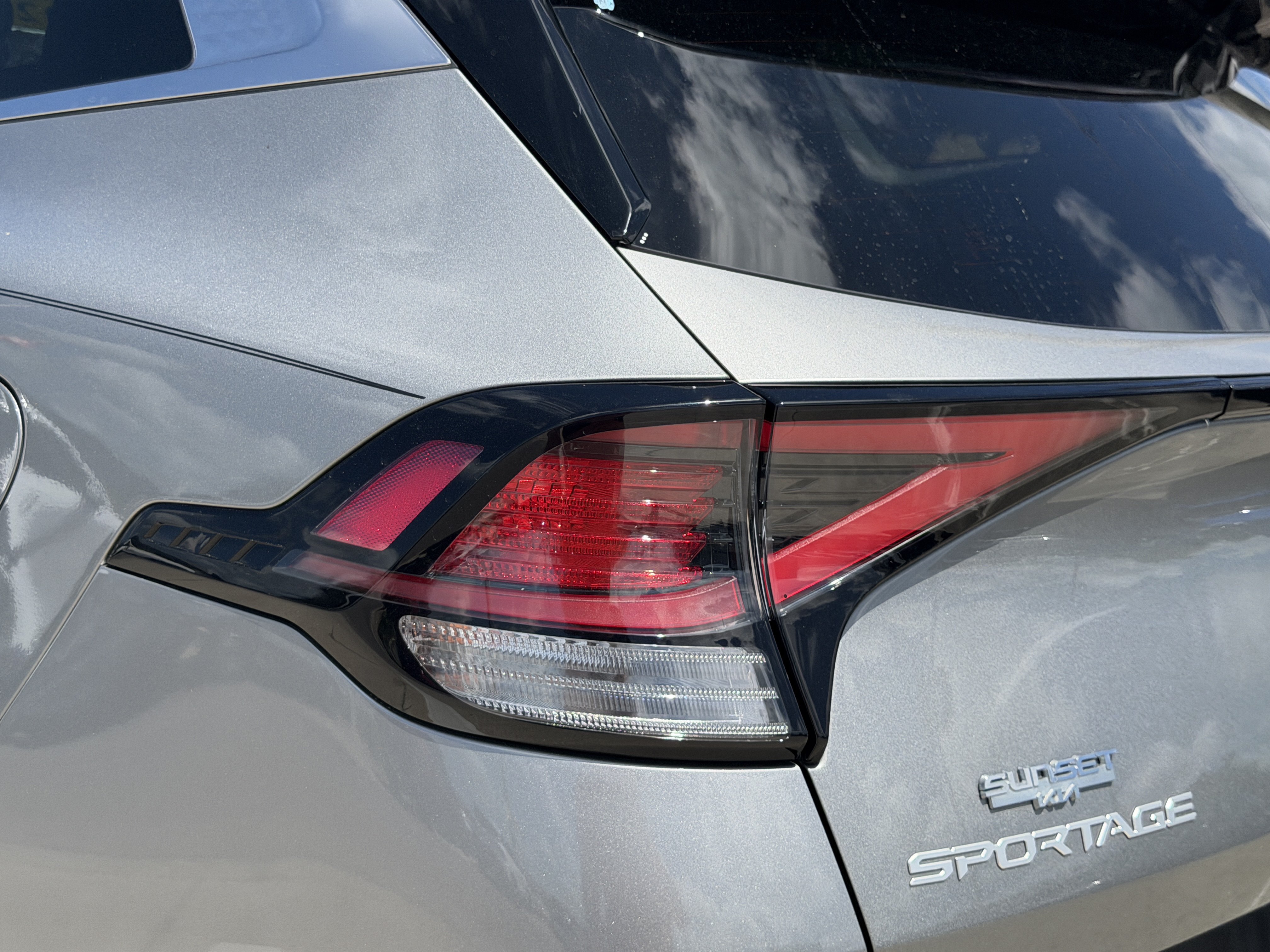Certified 2023 Kia Sportage LX AWD/4WD image 10