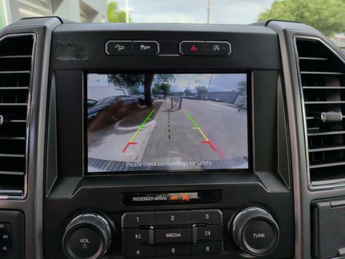 Used 2020 Ford F150 XLT w/ FX4 Off-Road Package image 24