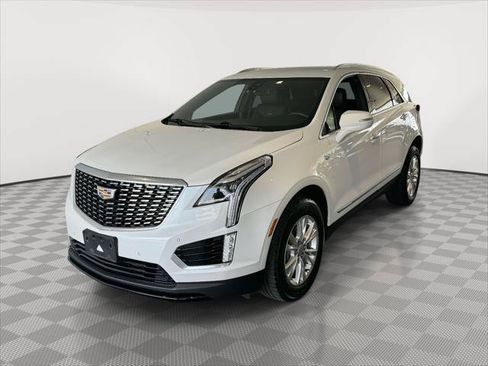 Used 2022 Cadillac XT5 Luxury AWD/4WD image 3