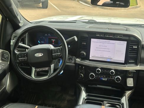 Used 2024 Ford F250 Platinum image 20