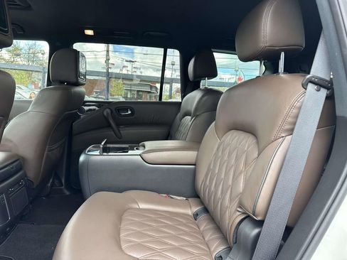 Used 2023 Nissan Armada Platinum w/ Captain's Chairs Package AWD/4WD image 12