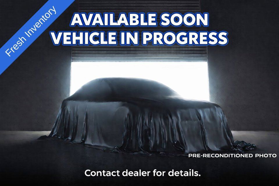 Used 2024 Chevrolet Silverado 1500 Custom RWD image 1