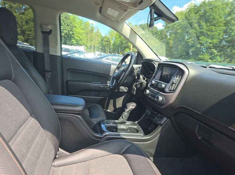 Used 2022 GMC Canyon AT4 w/ Trailering Package AWD/4WD image 11