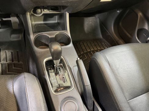 Used 2016 Mitsubishi Outlander SEL image 20