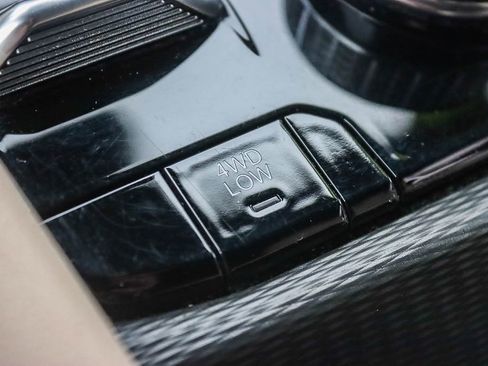 Used 2023 Jeep Grand Cherokee 4WD 4xe image 37