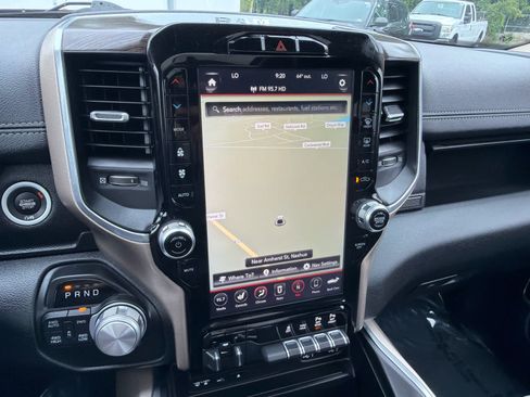 Used 2019 RAM 1500 Laramie AWD/4WD image 10