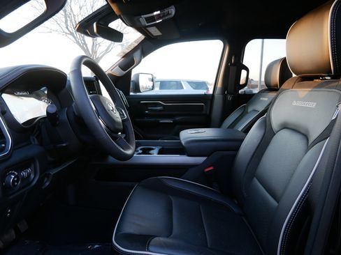 Used 2025 RAM 1500 Laramie image 9