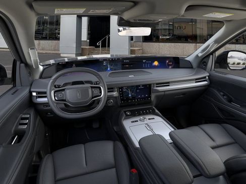 New 2026 Lincoln Navigator L Reserve AWD/4WD image 9