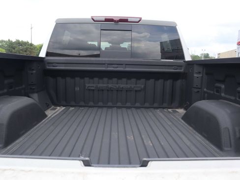 Used 2023 GMC Sierra 1500 Denali AWD/4WD image 32