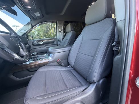 Used 2023 Chevrolet Silverado 1500 RST AWD/4WD image 7