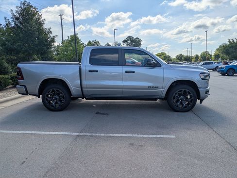 Used 2023 RAM 1500 Limited AWD/4WD image 3