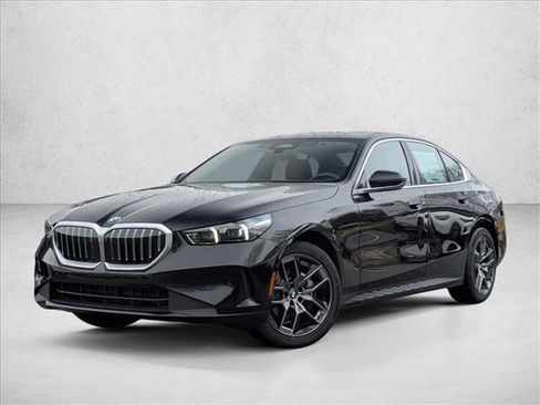 Used 2026 BMW 530i xDrive AWD/4WD image 1