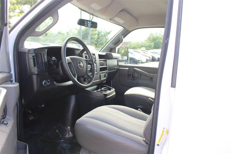 Used 2023 GMC Savana 2500 w/ Driver Convenience Package RWD image 8