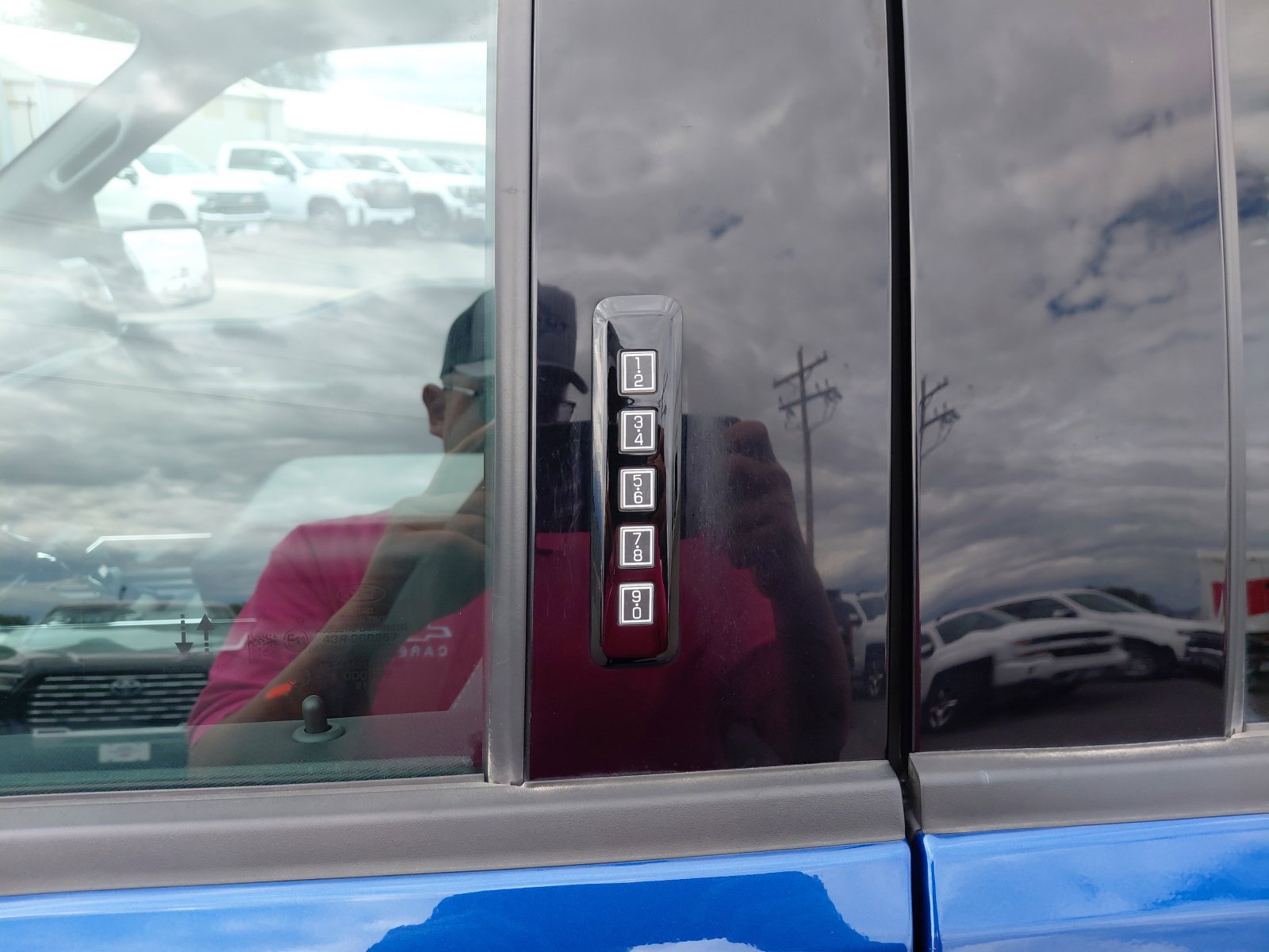 Used 2022 Ford F150 XLT w/ Equipment Group 302A High AWD/4WD image 17